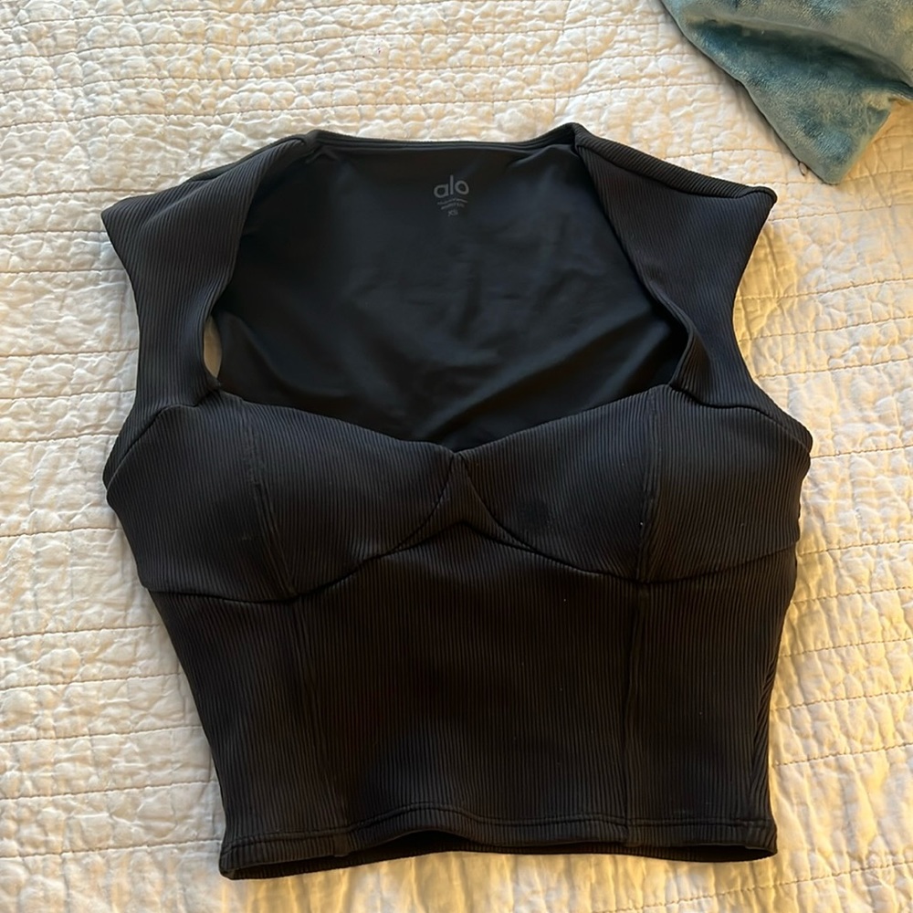 Alo black crop top